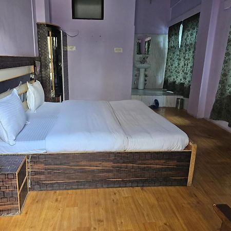 Hotel Afzal And Restaurant Kargil Kültér fotó